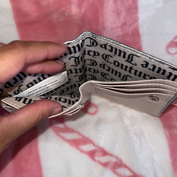 Juicy Couture wallet - Picture 5 of 8